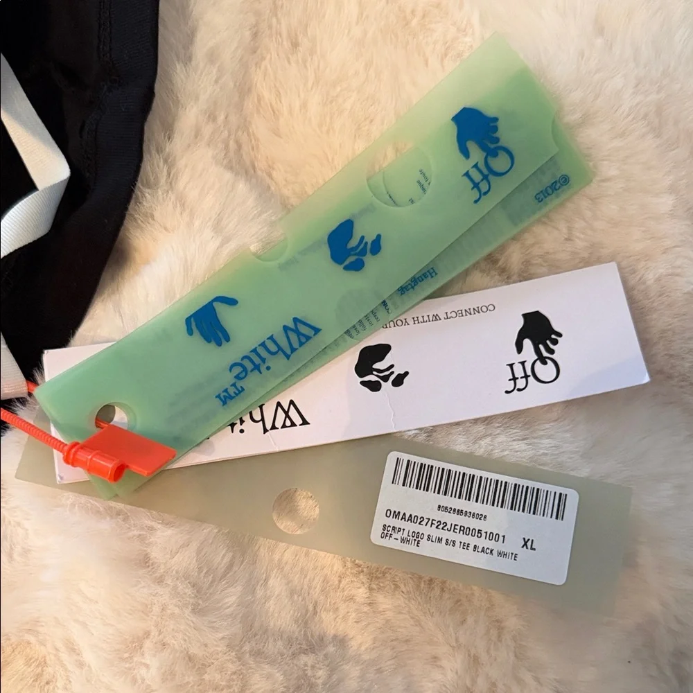 Off-White T-shirt - Picture 3 of 4